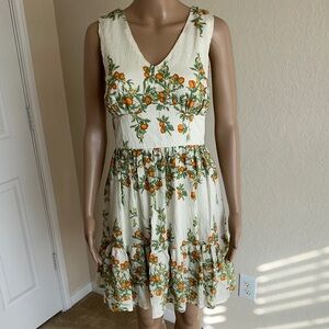 NWT Taylor Cream Mini Dress with Orange Blossom Print Size 10
